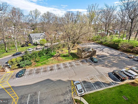 3rd image of 3333 University Blvd W APT 507