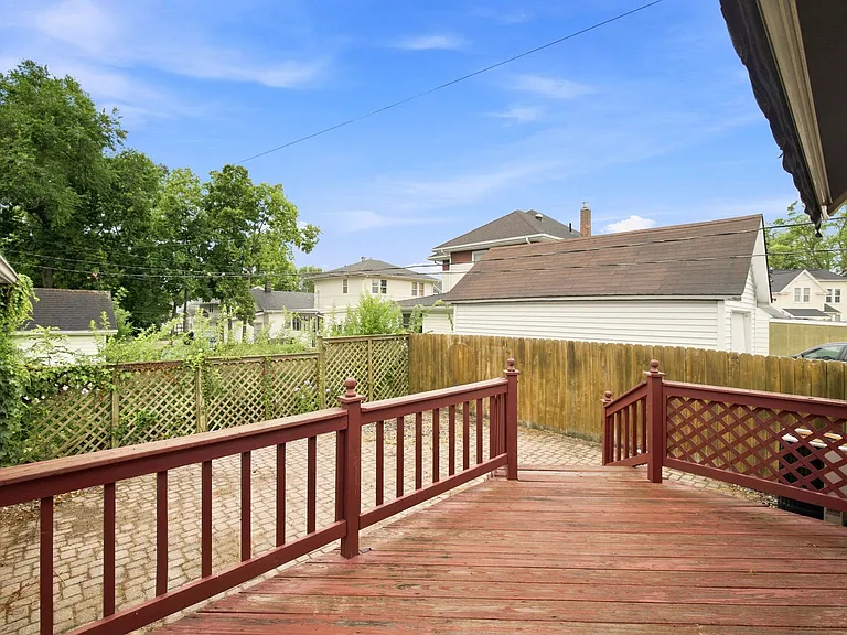 2112 Pine St — Photo 22
