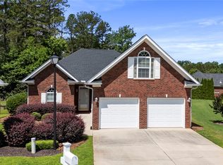 704 Nottingham Ct, Seneca, SC 29672