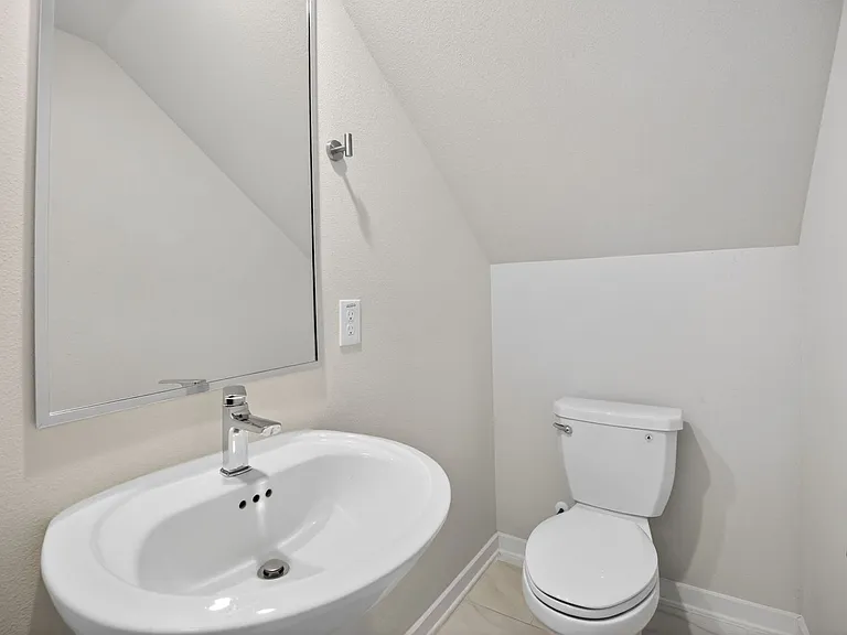 619 Thornton Oaks Ln — Photo 20