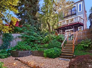 418 25th Ave E, Seattle, WA 98112