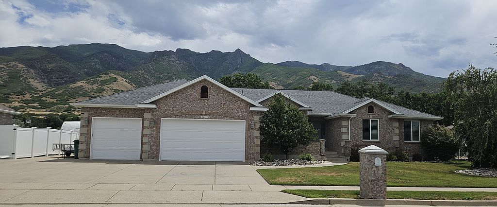 1280 N 2575 E - Property Image