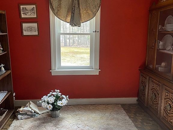 5th image of 50 Wares Rd