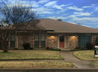 1114 Mayapple Dr, Garland, TX 75043