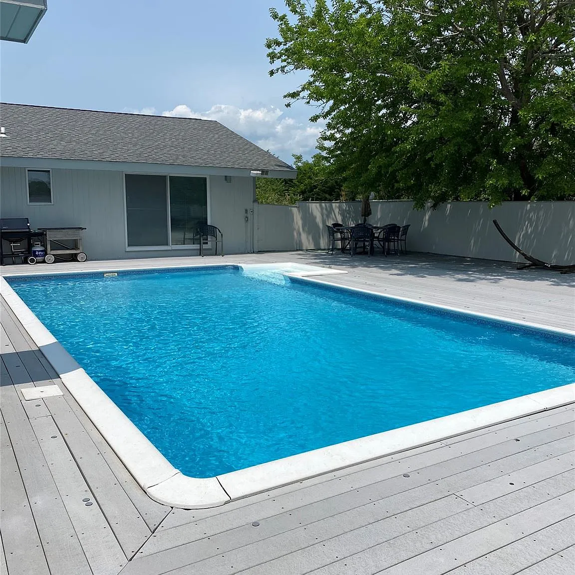 4 bed, 4.0 bath, 2500 sqft, $70,000 — Photo 1