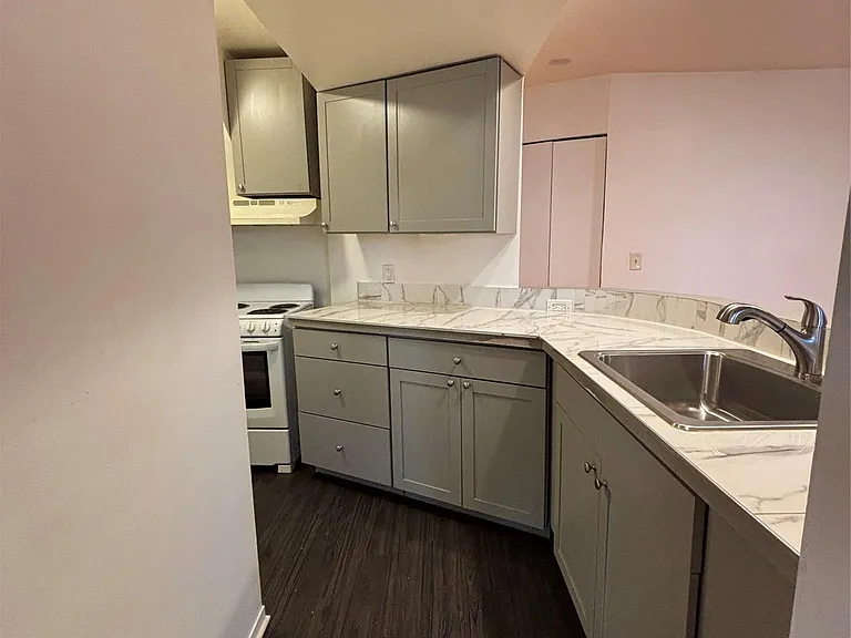 185 Union St #1 — Photo 6