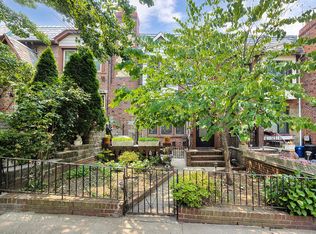 5340 64th St, Maspeth, NY 11378