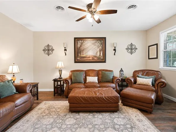 5390 Susquehanna Dr, Virginia Beach, VA 23462