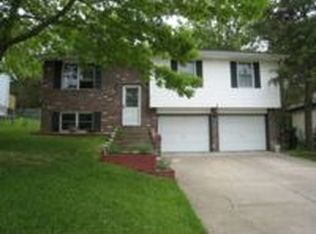5417 Scherr Dr, Jefferson City, MO 65109