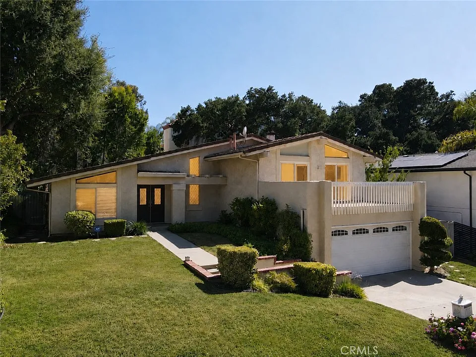 22840 Sparrowdell Dr