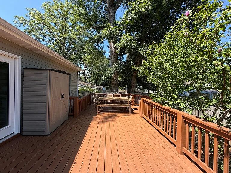 1611 Cherry Ave — Photo 33