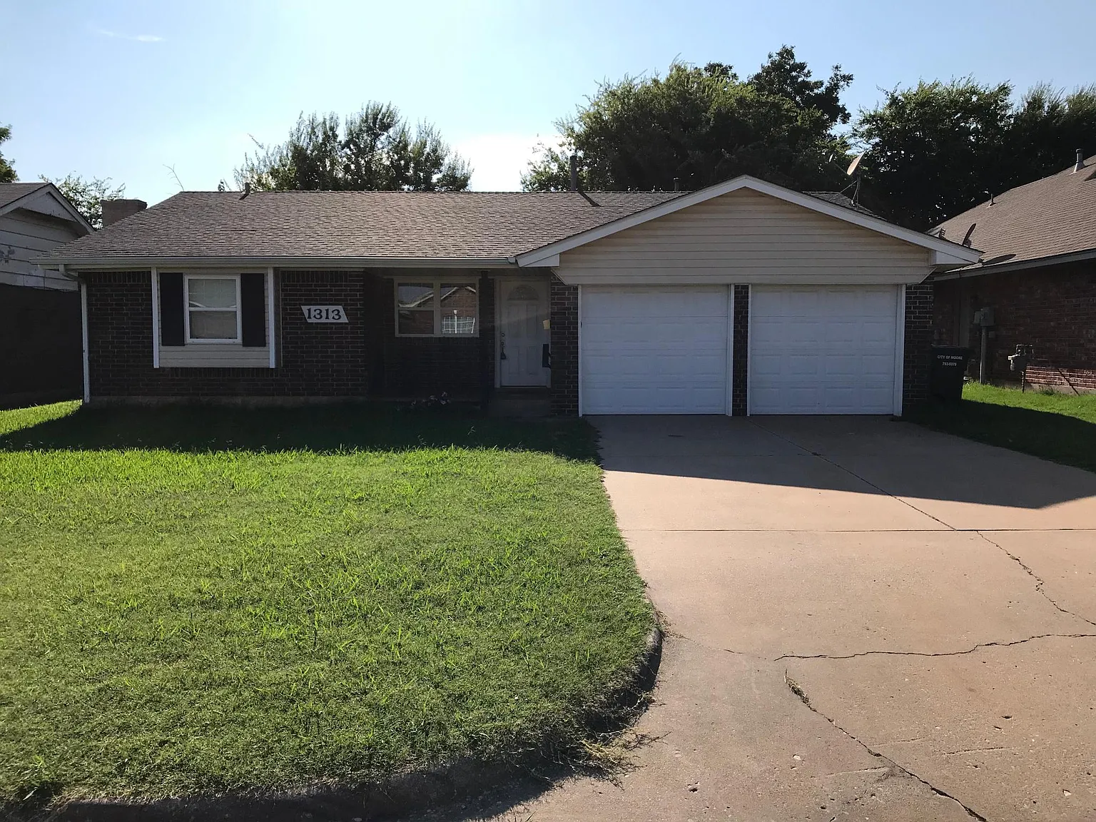3 bed, 1.5 bath, 1100 sqft, $1,350 — Photo 1