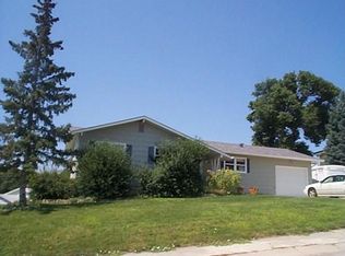 2801 Grandview Dr, Rapid City, SD 57701