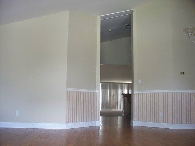 2nd image of 904 Magnolia Bayou Blvd