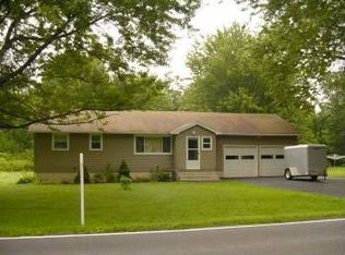 8776 Weaver Rd, Brewerton, NY 13029