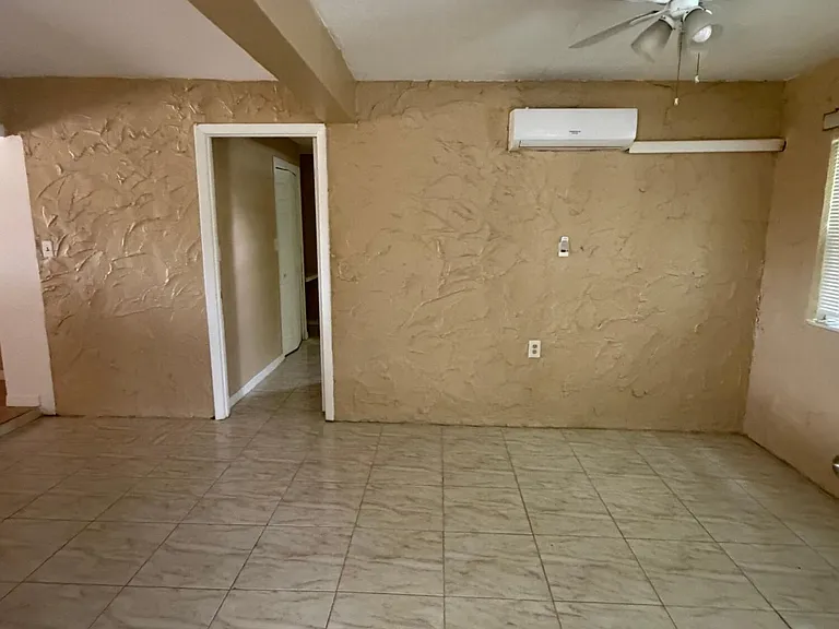 5601 Pierce St — Photo 7