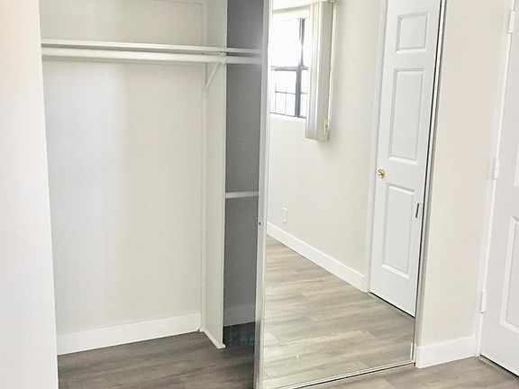 4th image of 514 E Valencia Ave APT E