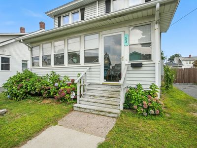 53 Davenport St, Chicopee, MA, 01013