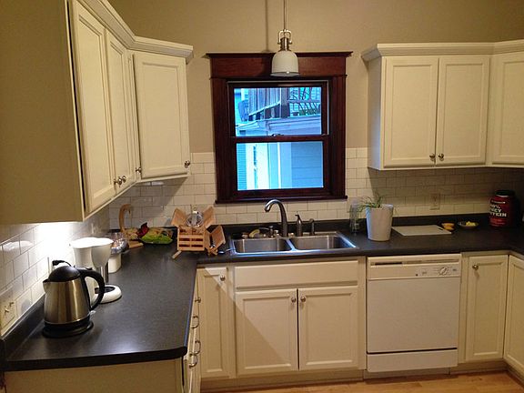 5th image of 122 N Franklin St #9151823