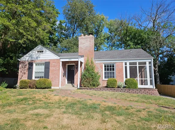 846 Wild Cherry Ln, Saint Louis, MO 63130