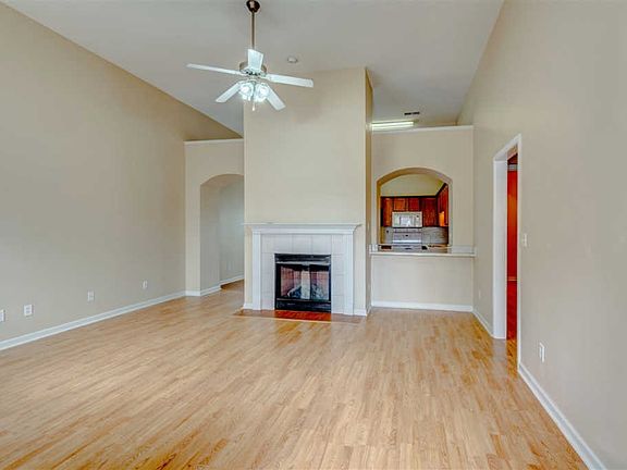 5th image of 8590 Griffin Park Dr