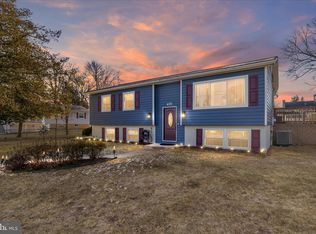 675 211th St, Pasadena, MD 21122