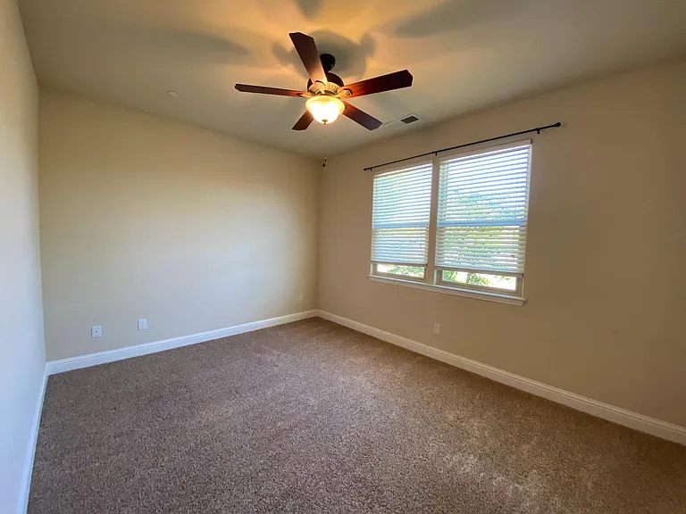 28 Phyllis Ct — Photo 15