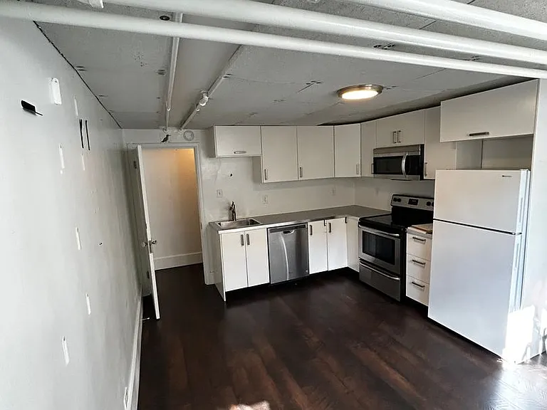 1282 Saint Paul St. — Photo 3