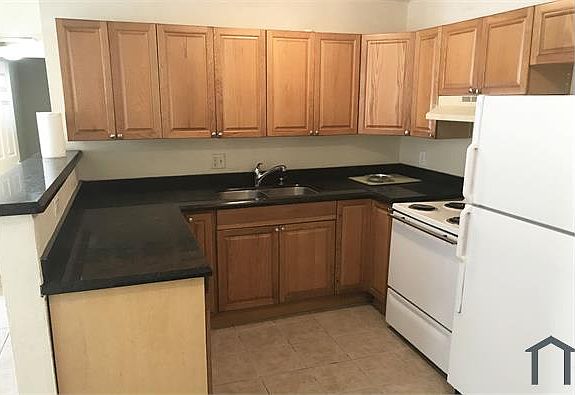 4th image of 5206 NW 24th St #160