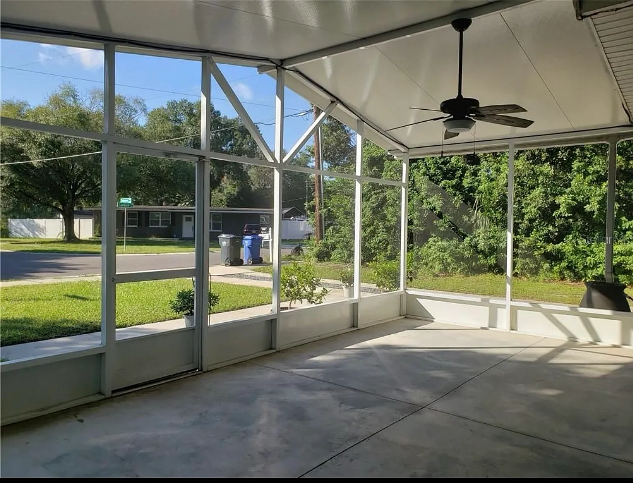 1107 Leisure Ave — Photo 3