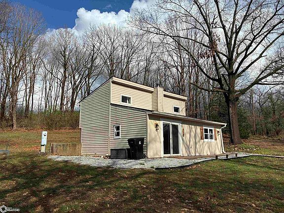 3rd image of 718 E County Rd #1550