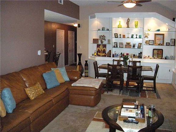 4th image of 812 Donna Dr