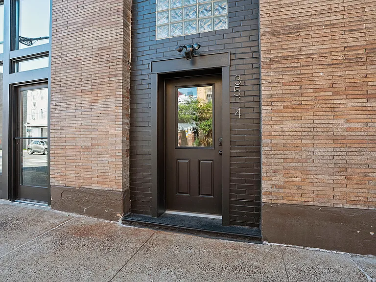 3514 Butler St #1 — Photo 14