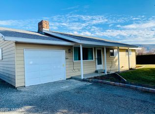 3013 S 79th Ave, Yakima, WA