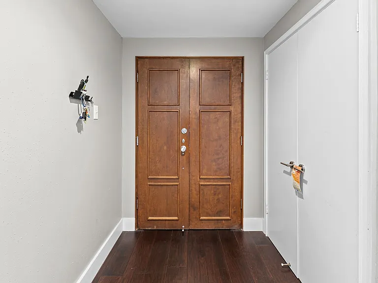 1801 Lavaca St #4C — Photo 6