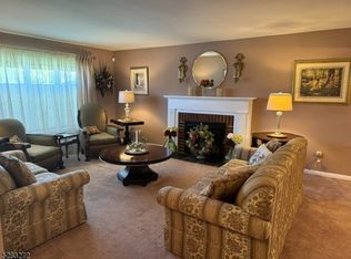 65 Haddenfield Rd, Clifton, NJ 07013