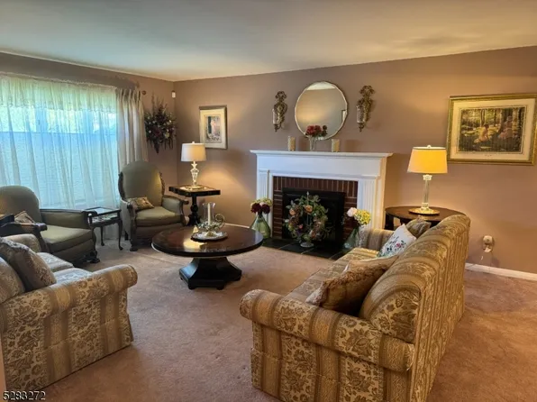 65 Haddenfield Rd, Clifton City, NJ 07013