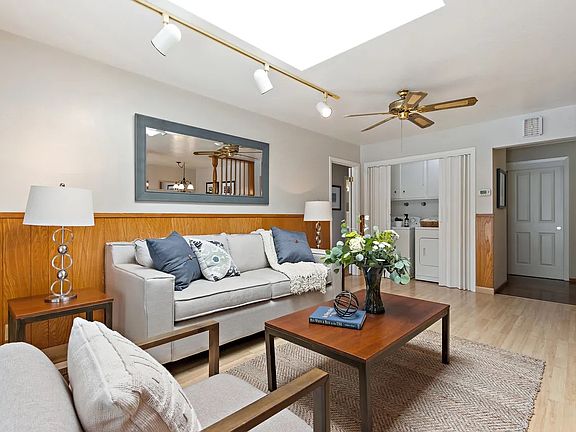 5th image of 2466 Benedict Dr