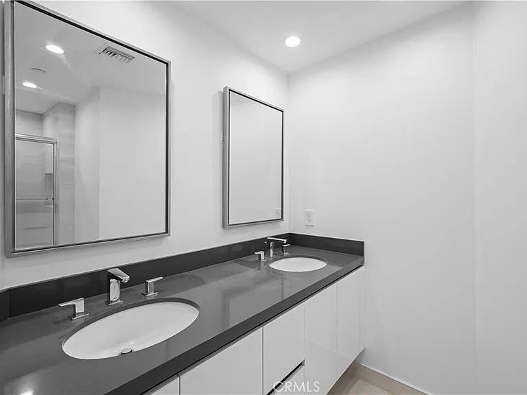 4214 Fulton Ave #202 — Photo 4