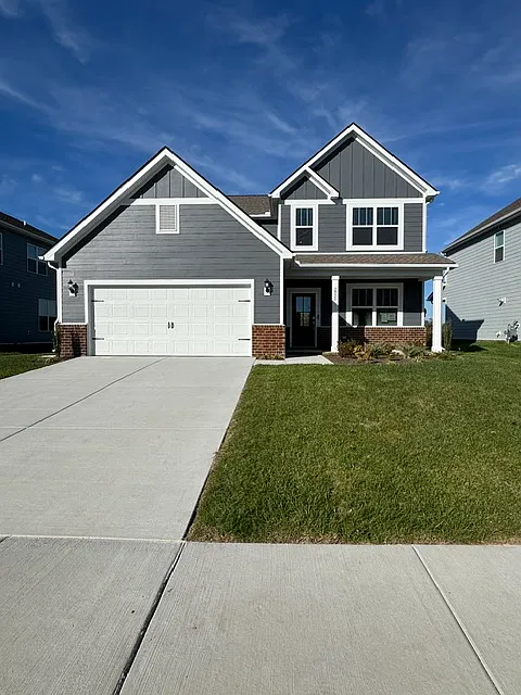 4 bed, 2624 sqft, $2,999 — Photo 1