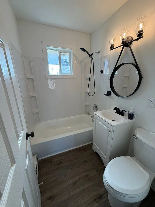 2 bed, 1.0 bath, 729 sqft, $2,000 — Photo 3