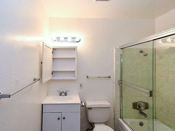 5th image of 132 N 5th St APT 16