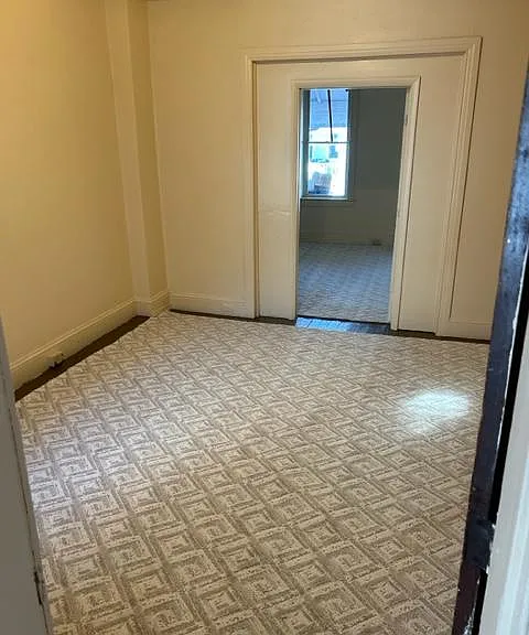 912 W King St #1 — Photo 5