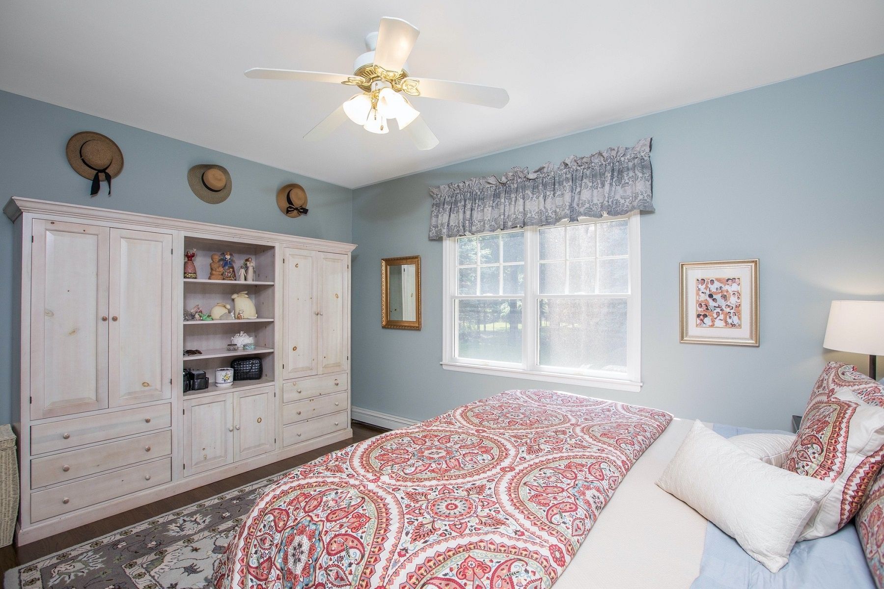 580 Skunk Ln, Cutchogue, NY 11935 Out East