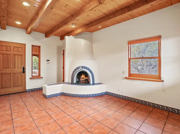 1060 Bishops Lodge Rd, Santa Fe, NM 87501