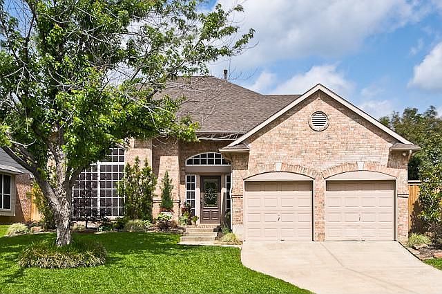 1st image of 2759 Hidden Lake Dr