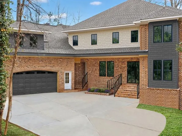 1330 Twelve Oaks Cir NW, Atlanta, GA 30327