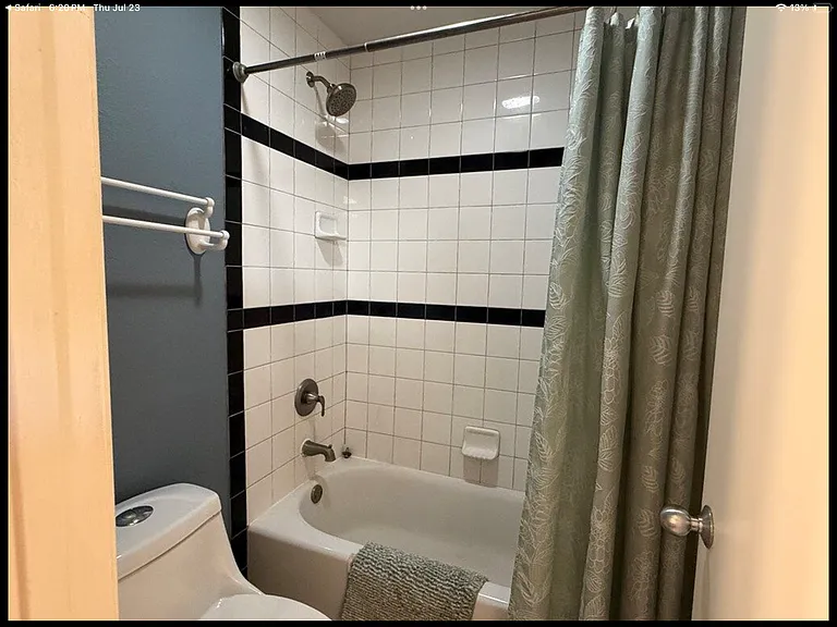 302 Saint Andrews St #105D — Photo 16