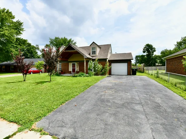 259 Forum Dr, Whiteland, IN 46184