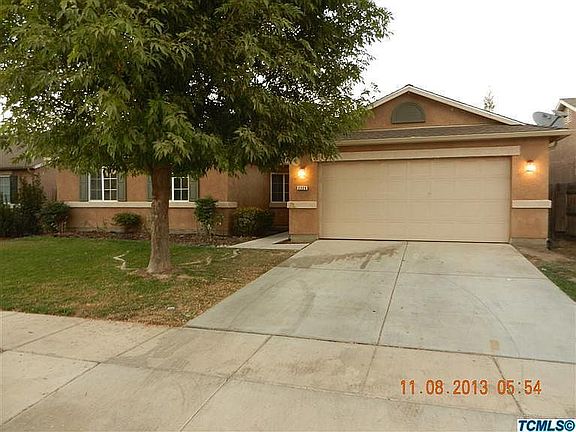 2nd image of 2226 E Arlen Ave
